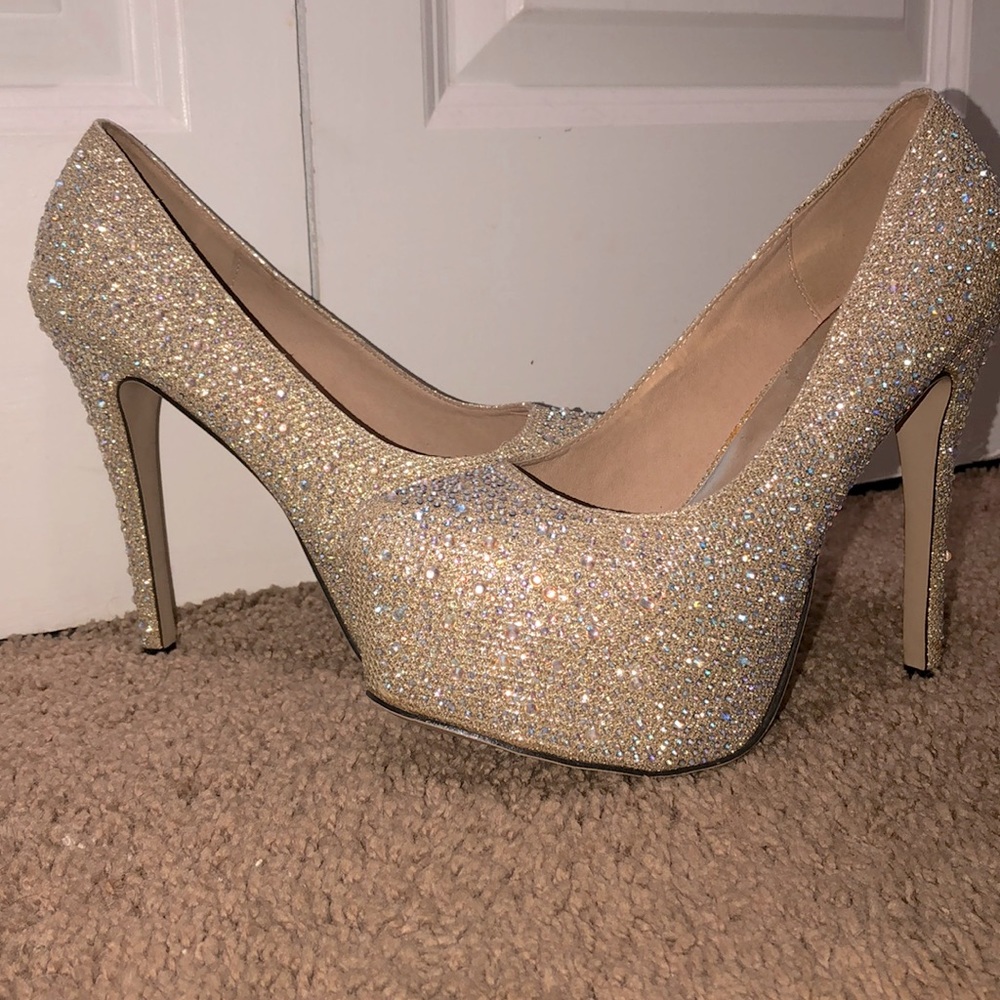Gold diamond studded heels “eye candie”